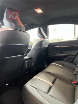 تۆیۆتا کامری